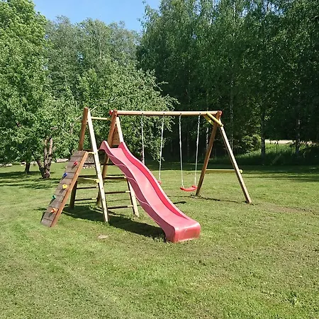 Reimani Holiday House Vanaveski